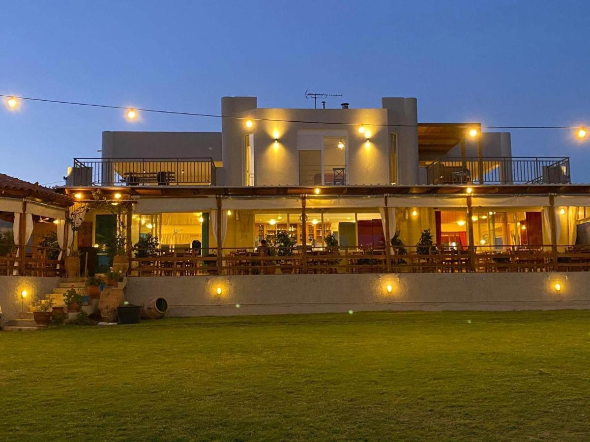 Houmas Apartments Yialos エクステリア 写真