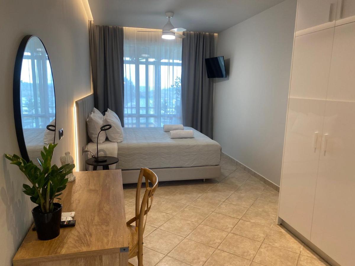 Houmas Apartments Yialos エクステリア 写真